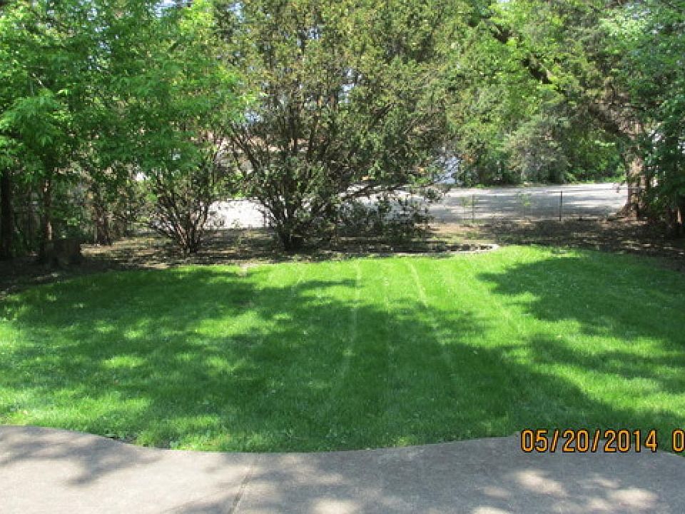 2nd image of 6347 N Hiawatha Ave