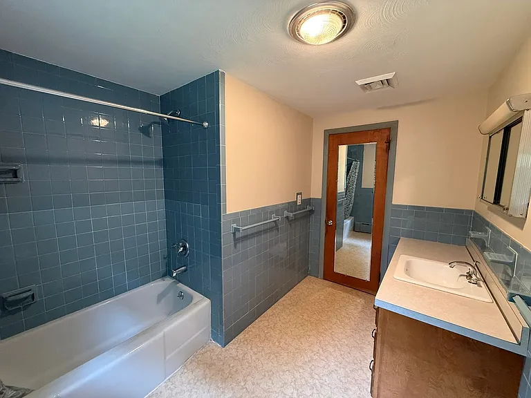 117 Depot St — Photo 15