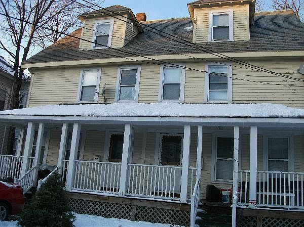 1st image of 221 Ashford St