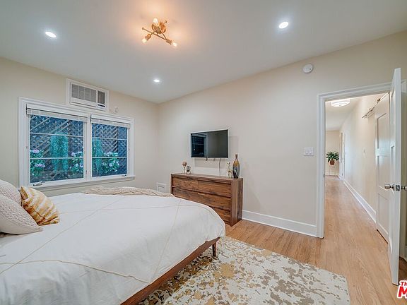 3rd image of 721 N Alfred St #102A