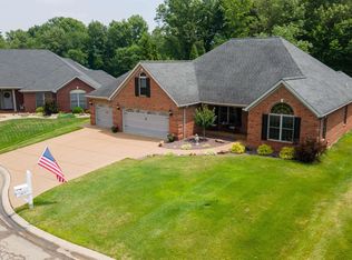 13415 Sylvan Ct, Evansville, IN 47725