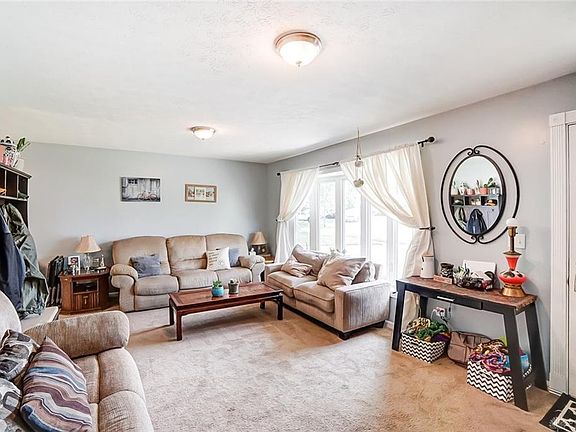 2nd image of 1020 Frayne Dr