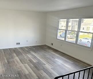 4th image of 29 Wilson Ave #1