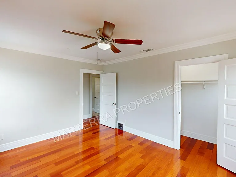 877 S Bronson Ave — Photo 22