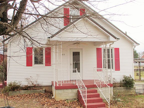 2nd image of 105 Winton St