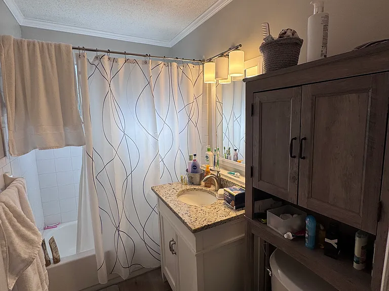 2559 Locksley Rd #1 — Photo 6