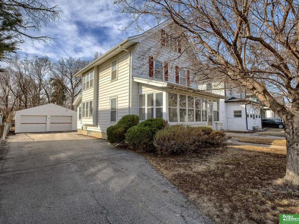 2563 Evans St, Omaha, NE 68111