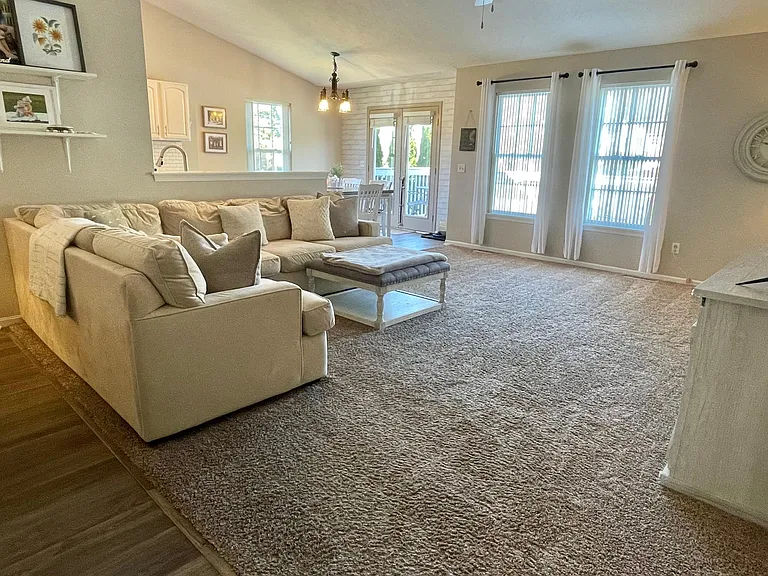 4409 Quarry Ln — Photo 7