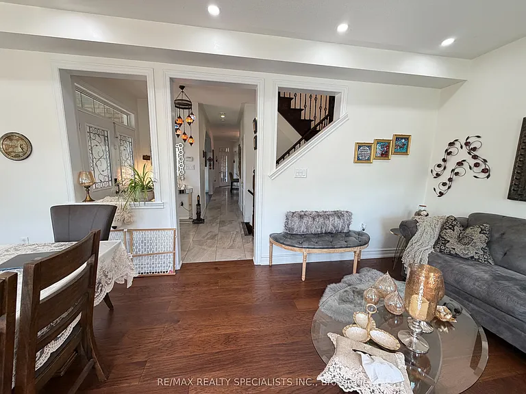 214 McCready Dr — Photo 12