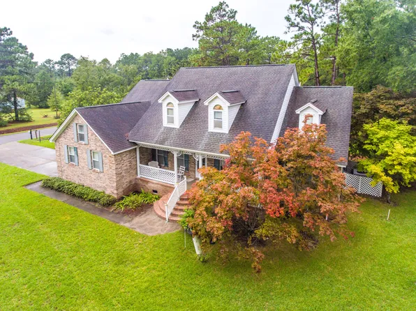 188 Glen St, Summerville, SC 29483