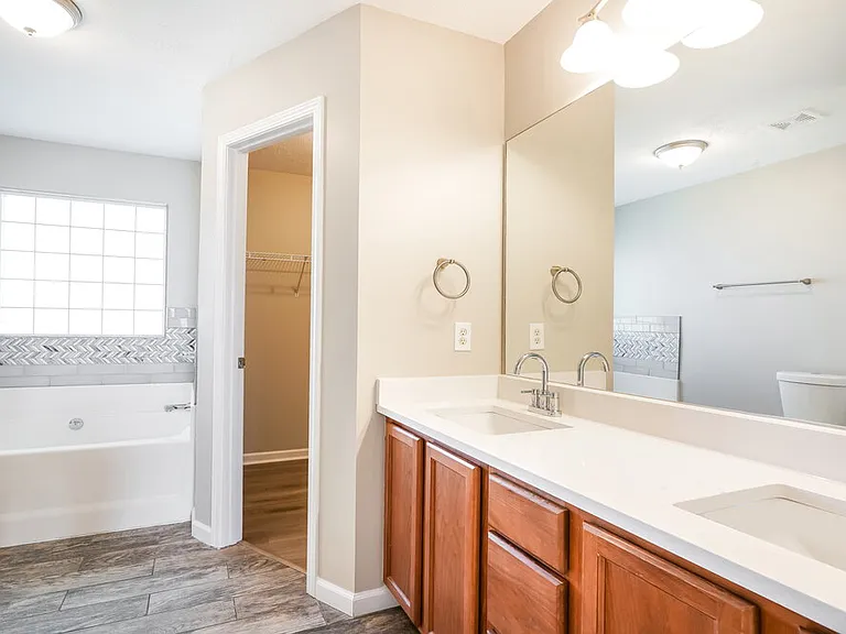 1312 S Hampton Ct — Photo 13