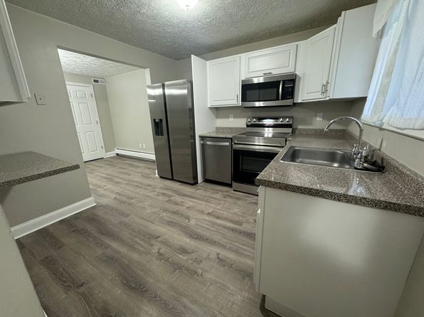 4 Amato Dr APT L
