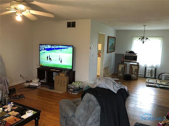 3rd image of 2034 Westgate Dr