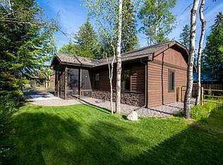 2nd image of 739 Aspen Grove St
