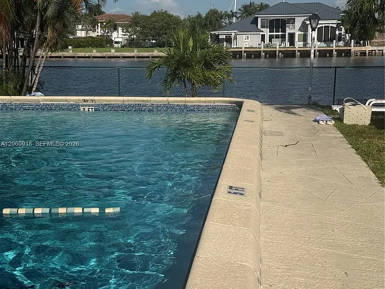 2001 S Ocean Dr #13 — Photo 2