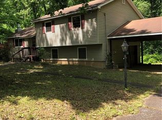 227 Woodglen Dr, Woodstock, GA 30188