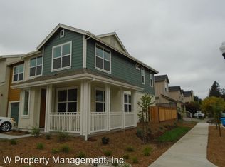 945 Prospect Ave, Santa Rosa, CA 95409