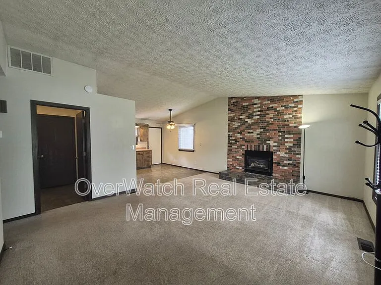 12250 Mary Ave — Photo 2