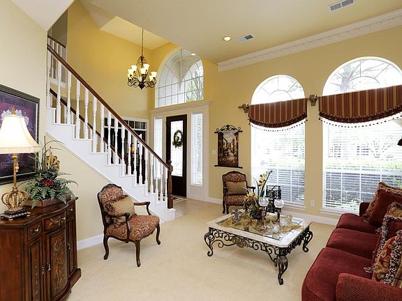 Spacious front formal living space also features recessed lighting, great space.