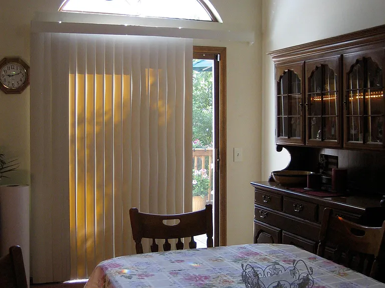 800 Buchanan Ln — Photo 7