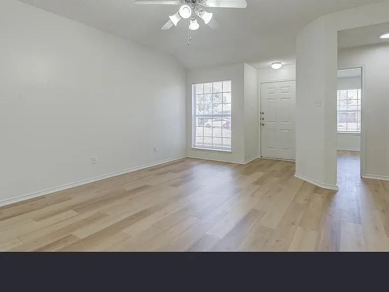 503 N Clinton Ave #B — Photo 12