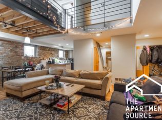 933 W Irving Park Rd APT C, Chicago, IL 60613