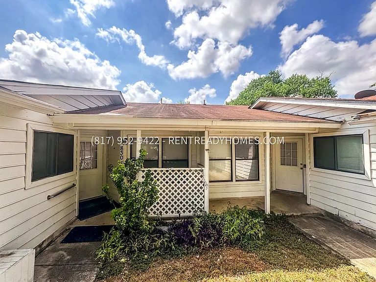 8307 Forest Ridge Dr — Photo 2