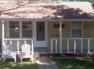 2044 Judson St, Manhattan, KS 66502