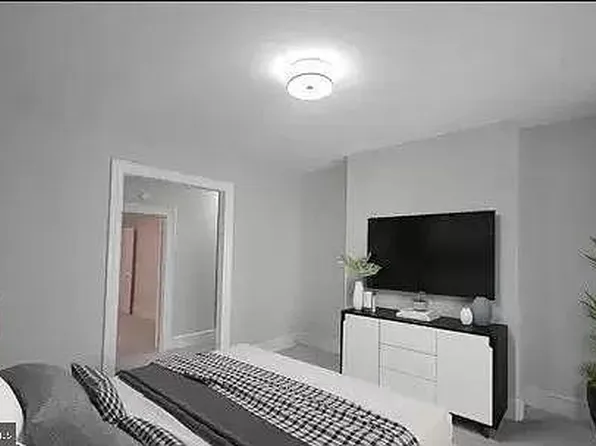 135 S 56th St, Philadelphia, PA