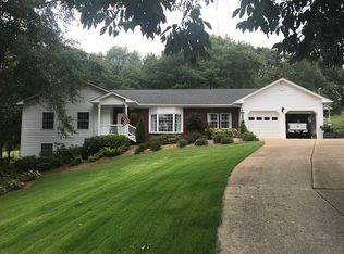 6959 Dee Ln, Murrayville, GA