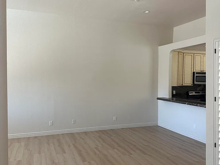8889 E Meadow Hill Dr — Photo 34