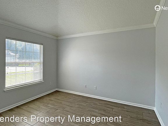 3rd image of 96097 Piedmont Dr #1