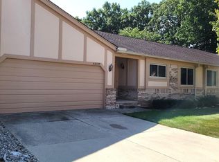 42229 Spruce Ln, Clinton Township, MI