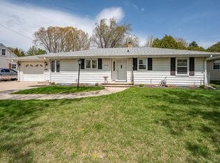 1318 Oregon St, Green Bay, WI 54303