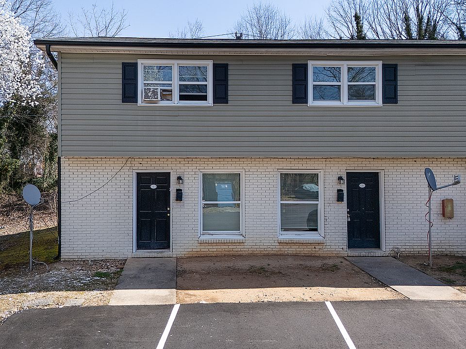 1st image of 210 E Catawba Ave APT 1