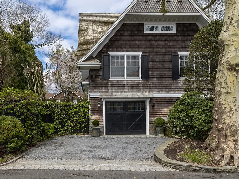 1 Meadow Way — Photo 35