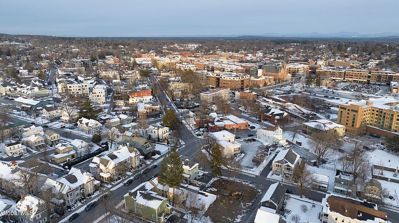 2nd image of 119 Grand Avenue