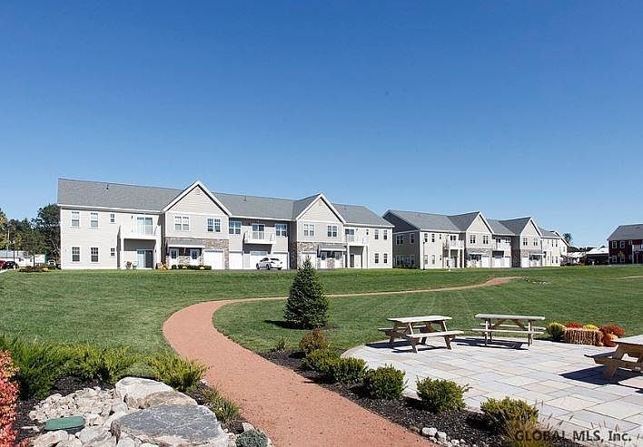 1st image of 60 Weibel Ave #1