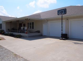 25793 Wildcat Rd, Marshall, MO 65340
