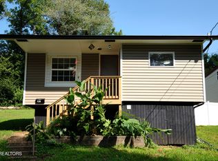 128 E Wadsworth Cir, Oak Ridge, TN 37830