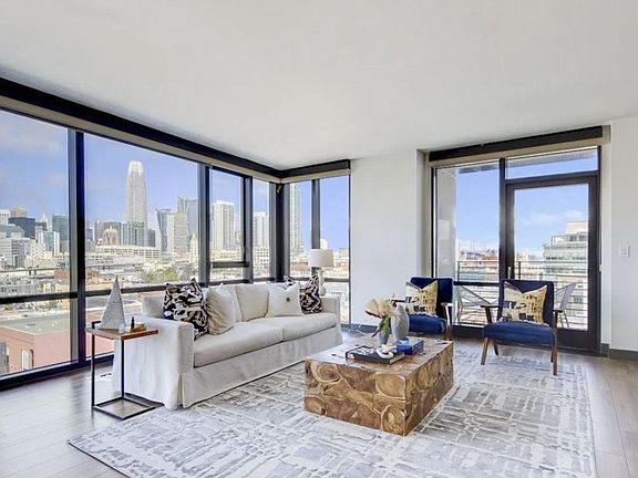 3rd image of 260 King St #1116