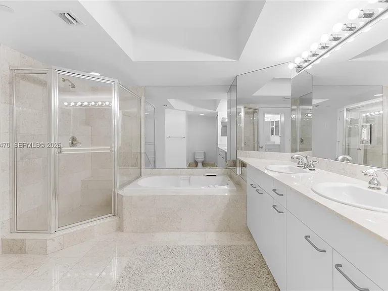 21055 Yacht Club Dr #1804 — Photo 12