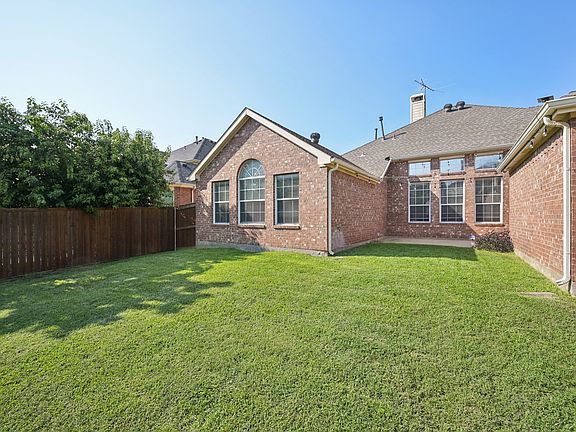 4th image of 4400 Foxtail Ln
