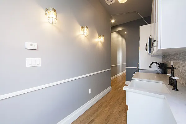 Rented by Brooklyn Group | media 27