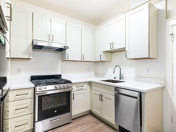 4th image of 1835 Vallejo St #107