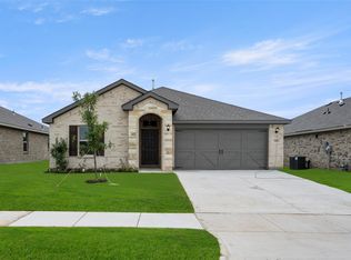 1913 Chippewa Dr, Cleburne, TX 76033