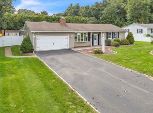 135 Brien St, Agawam, MA 01001