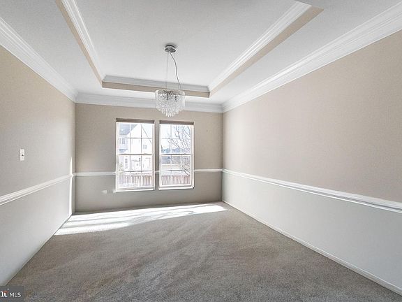 5th image of 1316 Huntley Cir