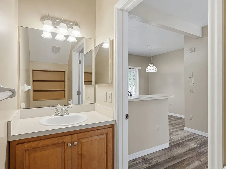 1710 NW 7th St #202 — Photo 9