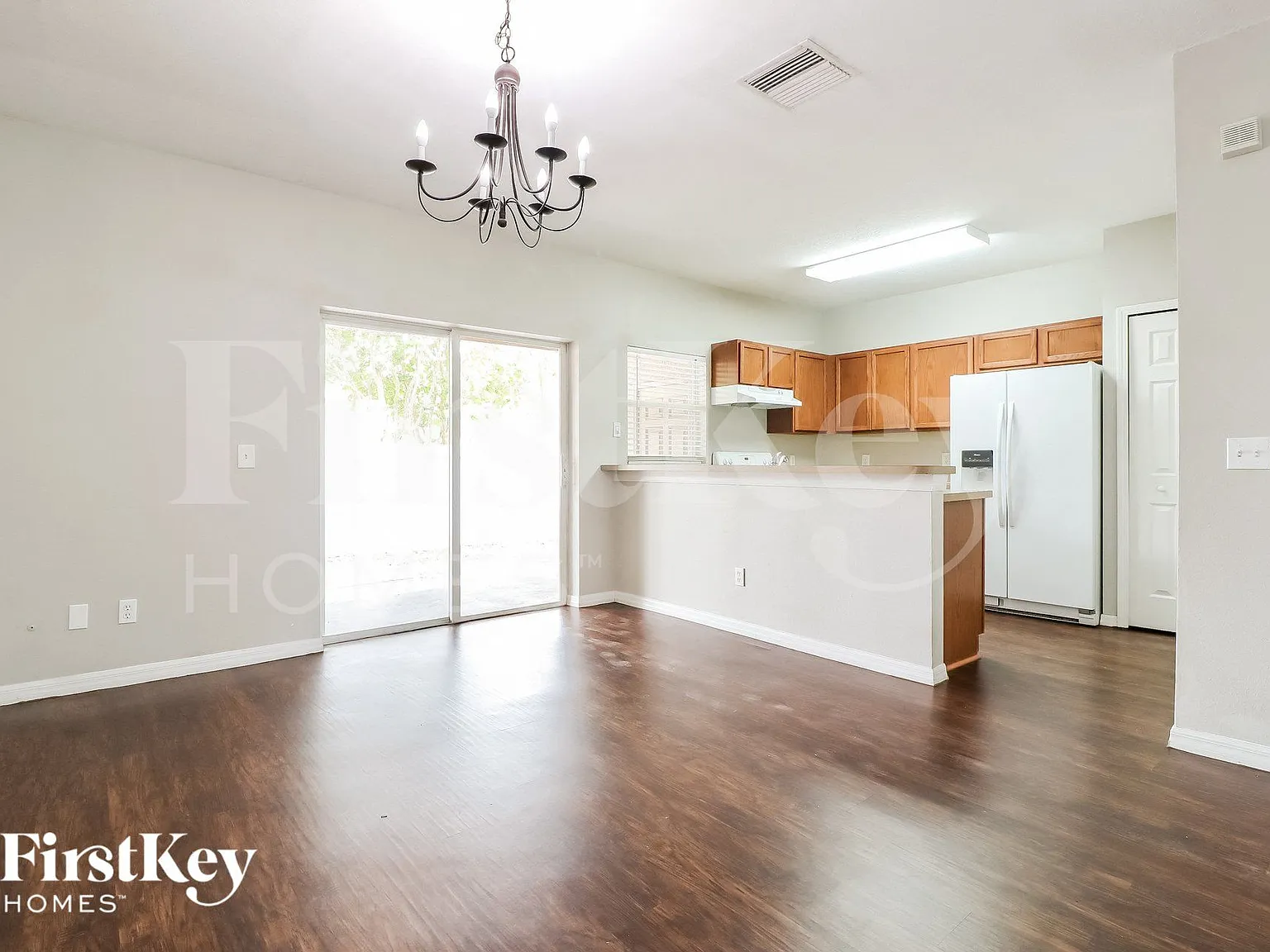 3 bed, 2.5 bath, 1460 sqft, $2,150 — Photo 4